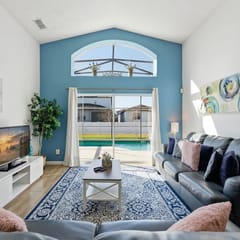 Spacious 4BR Home, Pool, Games, Pets Welcome
