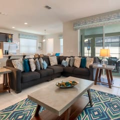 Ultimate Resort Retreat, Stunning 6-Bedroom Haven