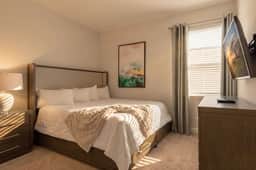 4BR Getaway, Spacious, Beautiful, Great Location