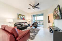 Apartment 3BR Great Location - Super Comfort