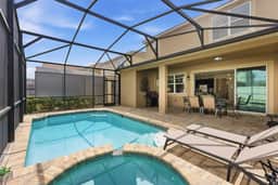 Chic 4BR with Pool, Game Room & Mickey Rooms