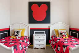 Chic 4BR with Pool, Game Room & Mickey Rooms