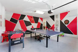 Chic 8BR All Suites with Pool and Game Room