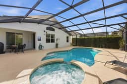 Cozy Single Story 4BR, Pool, Game Room