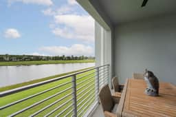 Elegant 2BR in Storey Lake, Top Location