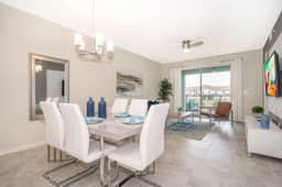 Elegant 2Bed Condo in Storey Lake, Prime Location