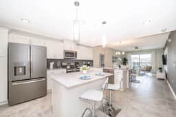 Elegant 2Bed Condo in Storey Lake, Prime Location