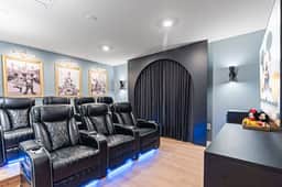 Epic Family Villa, Pool, Theater, Themed Bedrooms