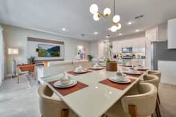 New modern villa, with pool, 5 minutes from Disney
