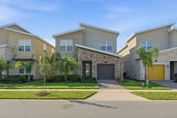 Spacious 5BR Home with Pool near Disney