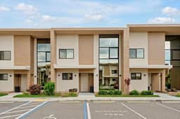 Spacious Luxury 4BR suite near Disney