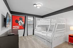 Special 4bedroom TH w-private pool next to Disney