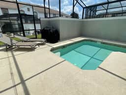 Storey Lake 4BR Retreat, Private Pool, Sleeps 10