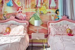 Stylish 5BR Home with Themed Bedrooms