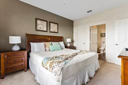 Welcoming 4 BR Sleeps 10 Guests