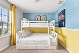 Premium 5-Bed Townhome, Themed, Perfect Location - Image 4