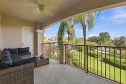 Luxury 3BR, Newly Renovated, Lake View, Vista Cay - Image 4