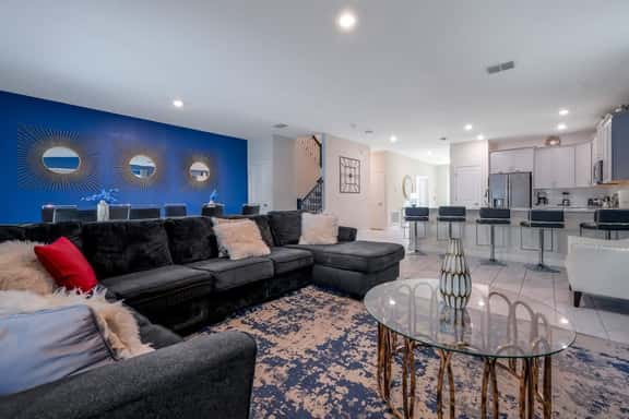 Charming Home, Ideal Location, Spacious, Game Room - Image 1