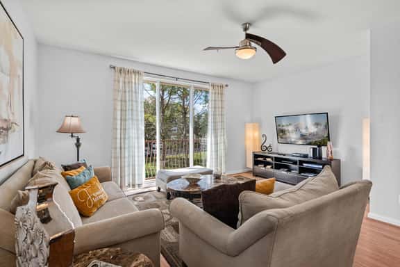 Comfortable 3BR Near Convention Center & Epic Park - Image 1