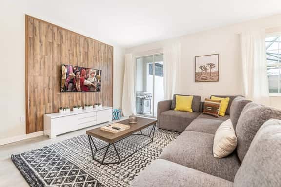 Disney Dream Home, Prime Location, Private Pool - Image 1