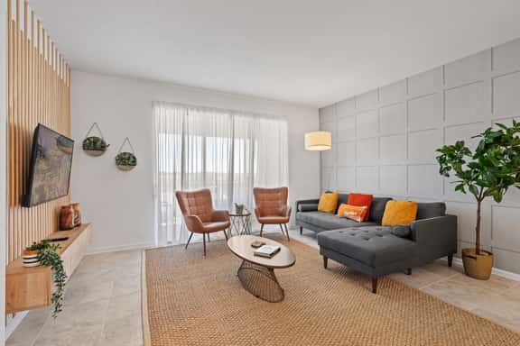 Elegant and Spacious 3 Bed Condo at Champions Gate - Image 1