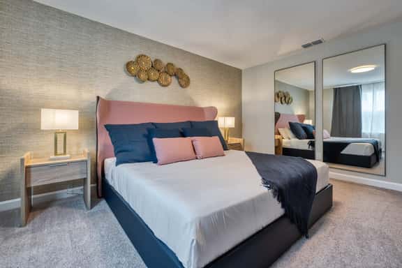 Elegant and spacious home with themed bedrooms - Image 1