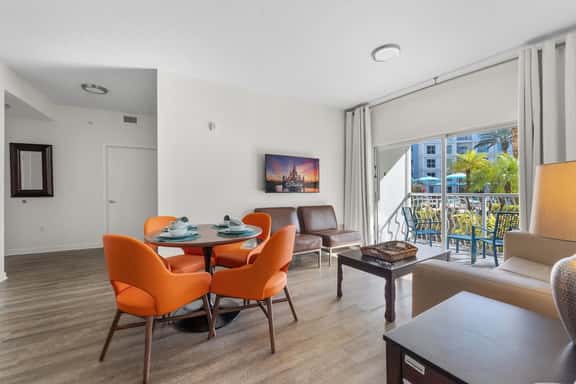 Hotel Apt at Celebration 10 min from Disney - Image 1