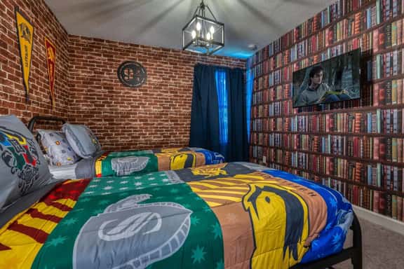New villa with Harry Potter and Mickey bedrooms - Image 1