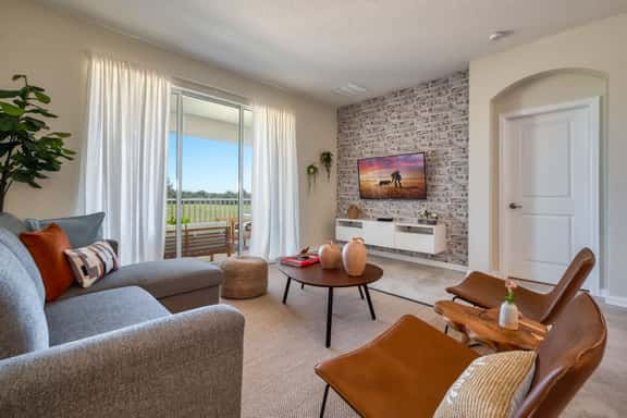Stylish 3BR Condo, Spacious with Mickey Theme - Image 1