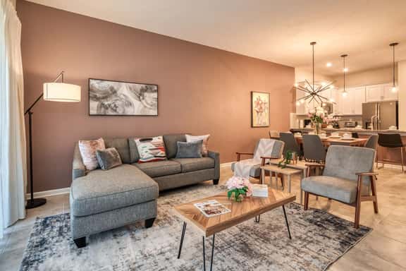 Stylish Condo Near Disney, Mickey Room - Image 1