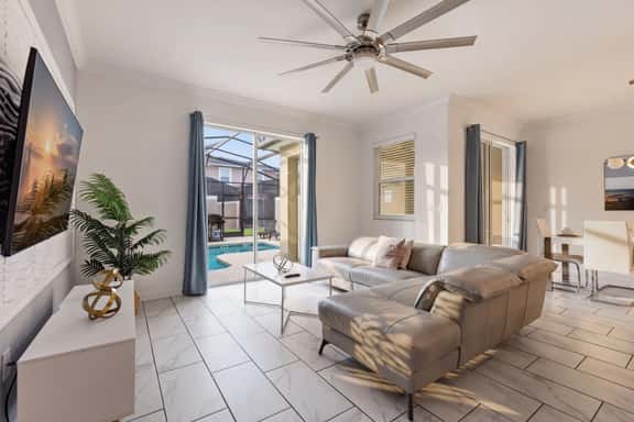 Family Friendly Home, Private Pool, Near Disney - Image 1