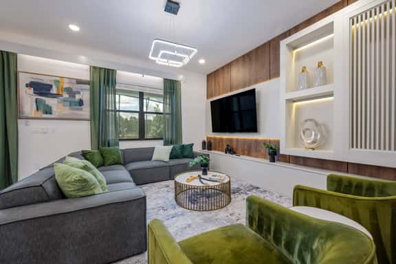 Luxury Themed 8BR with Pool, Game Room, Theater - Image 1