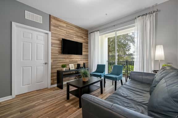 3BR Condo, Amazing Orlando Location, Sleeps 6 - Image 1