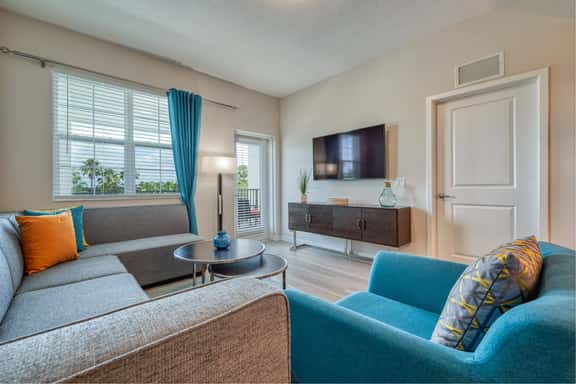 Stay Close to the Action, Spacious 3BR, Sleeps 8 - Image 1