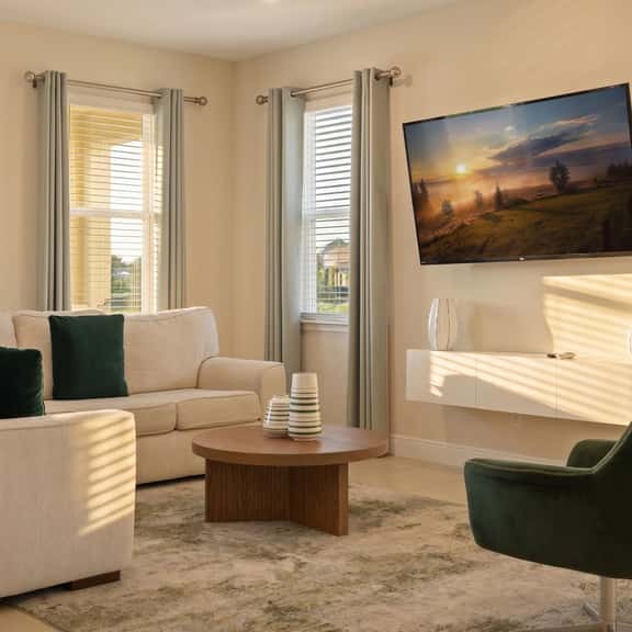 4BR Getaway, Spacious, Beautiful, Great Location - Image 1