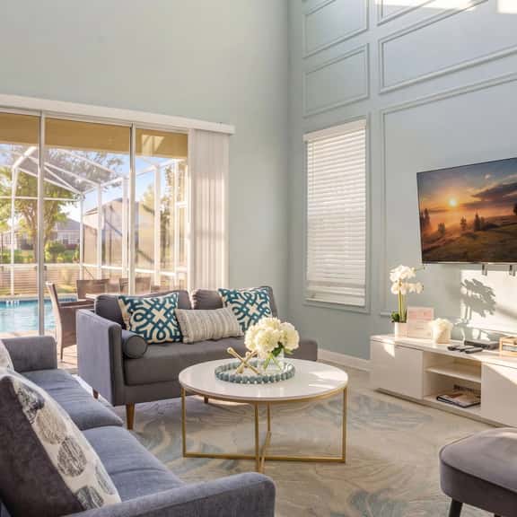 5BR Family Home, Pool, Theme Beds, Space, Location - Image 1