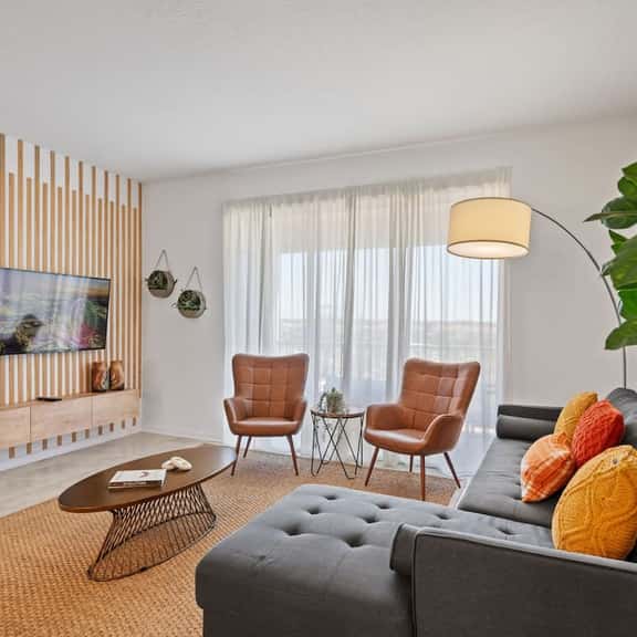 Beautiful & Spacious 3-Bed Condo Champions Gate - Image 1