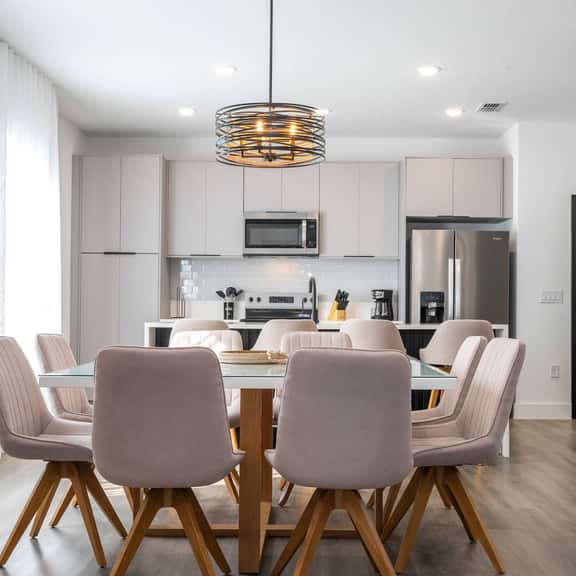 Chic & Comfortable 4BR Home Near Theme Parks - Image 1