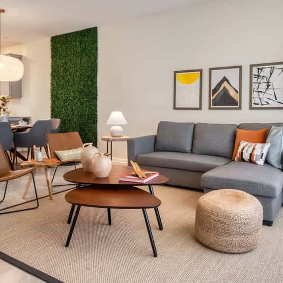 Chic 3BR Modern Condo, Spacious & Mickey-Themed - Image 1