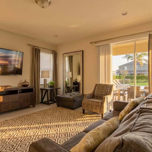 Comfort 6BR Getaway, Private Pool, Great Location - Image 1
