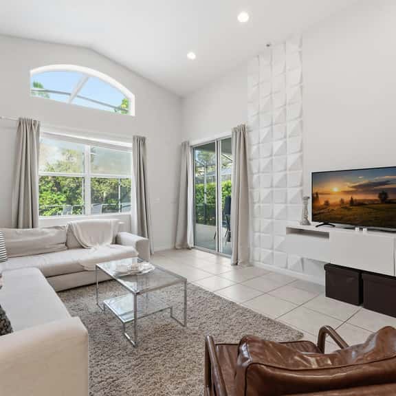 Cozy Single Story 4BR, Pool, Game Room - Image 1