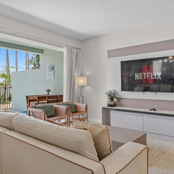 Elegant Vacation Home Near Disney - Image 1
