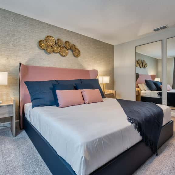 Elegant and spacious home with themed bedrooms - Image 1