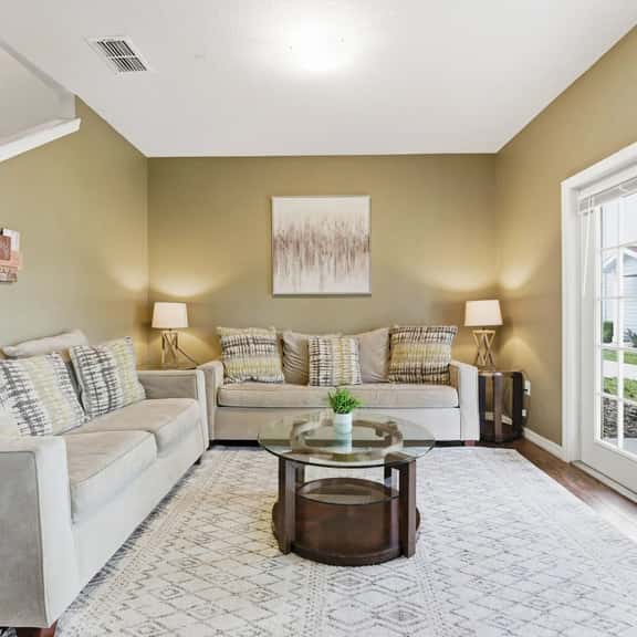 Family 4BR Stay Near Orlando Parks - Image 1