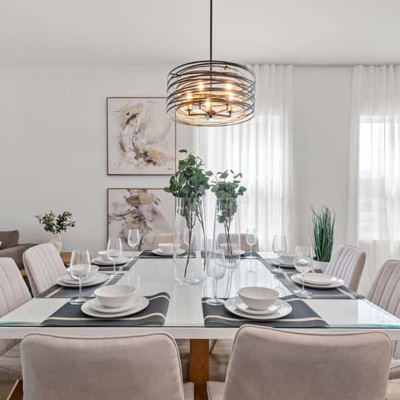 Family Fun & Relaxation in a Themed Luxury Home - Image 1