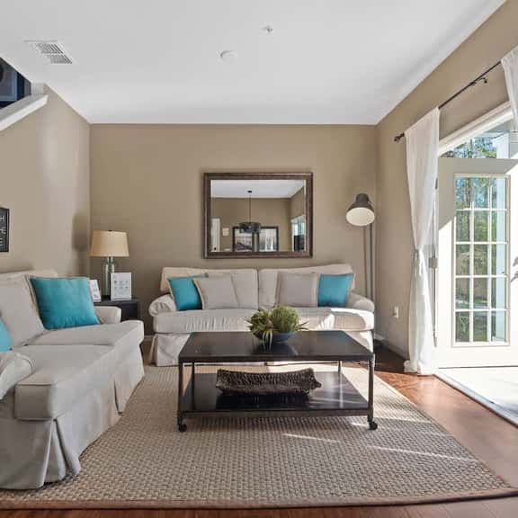 Kissimmee 4BR Townhouse: Perfect for families! - Image 1