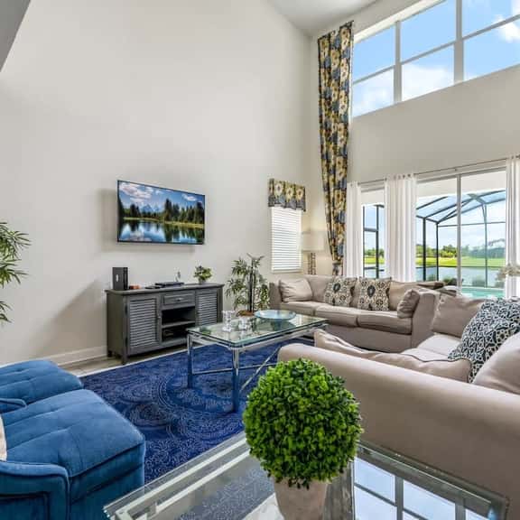 Luxury Storey Lake Retreat - Spacious, Disney-Near - Image 1