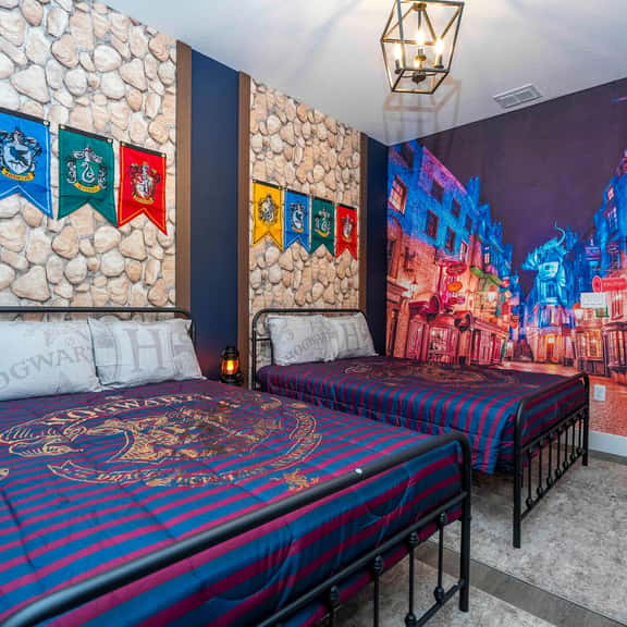 Modern 4BR Retreat, Mickey & Harry Potter Rooms - Image 1