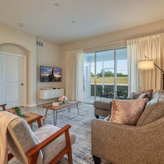 Modern Condo with Mickey Room, a Family Paradise - Image 1