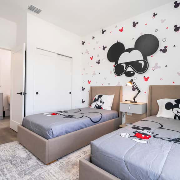New 4BR Villa , themed beds Magic! - Image 1